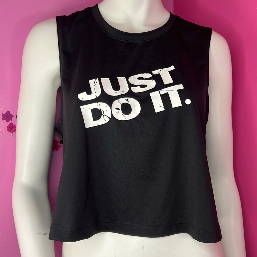 Nike muscle crop top black size medium